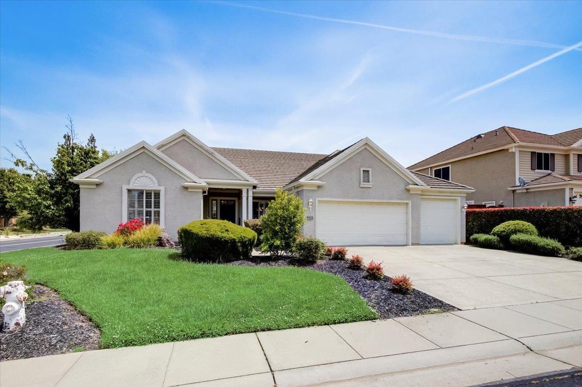 Photo of 9444 Richford Ln in Granite Bay, CA