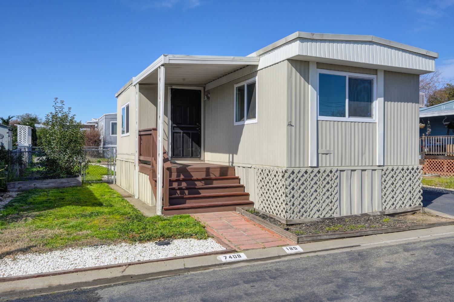 Photo of 7409 Sylmar Ln #185 in Sacramento, CA