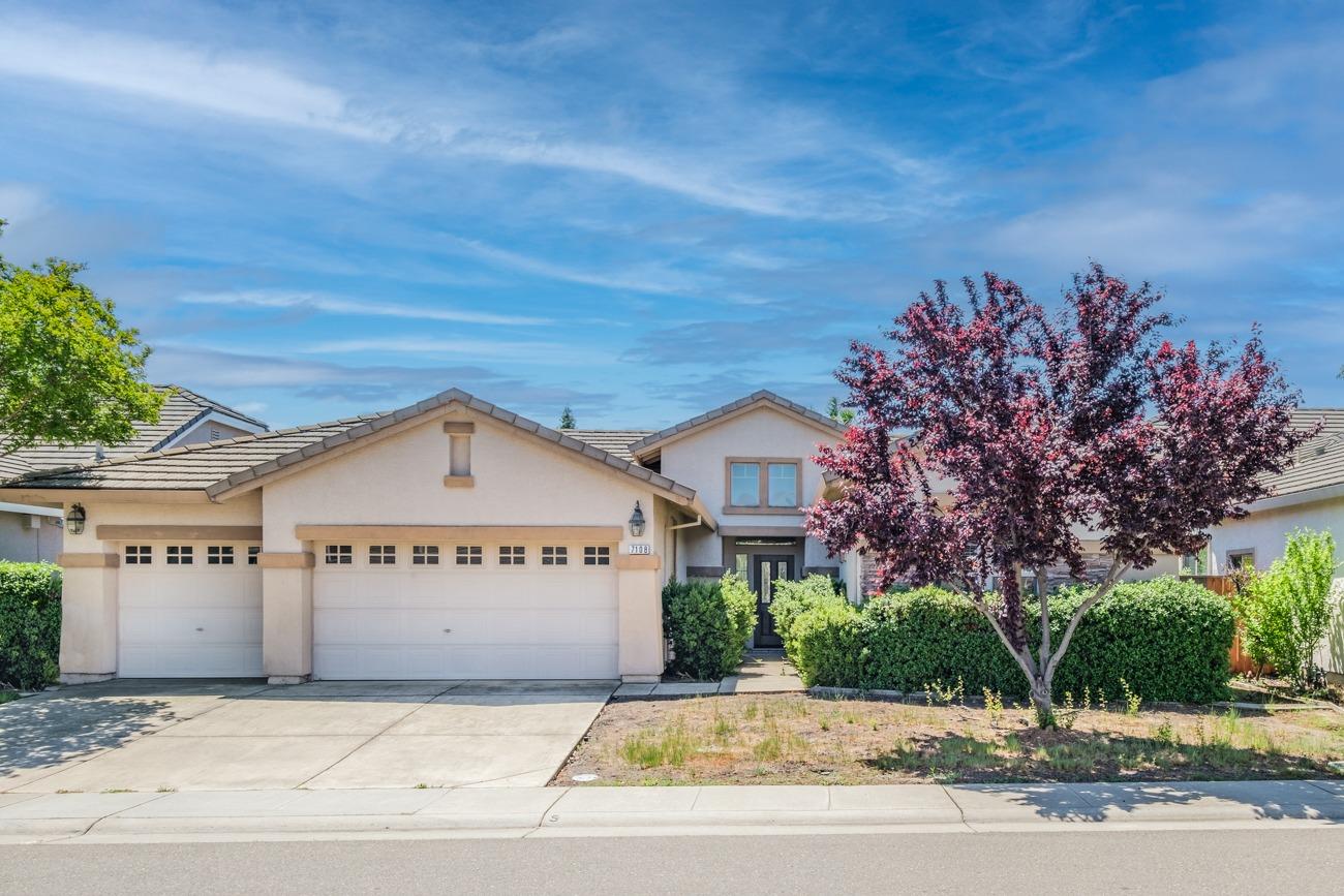 Detail Gallery Image 1 of 1 For 7108 Ackley Dr, Elk Grove,  CA 95757 - 3 Beds | 2/1 Baths