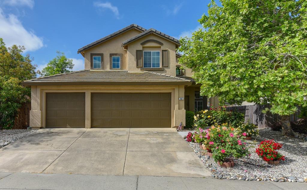 Photo of 863 Nichols Cir in Folsom, CA