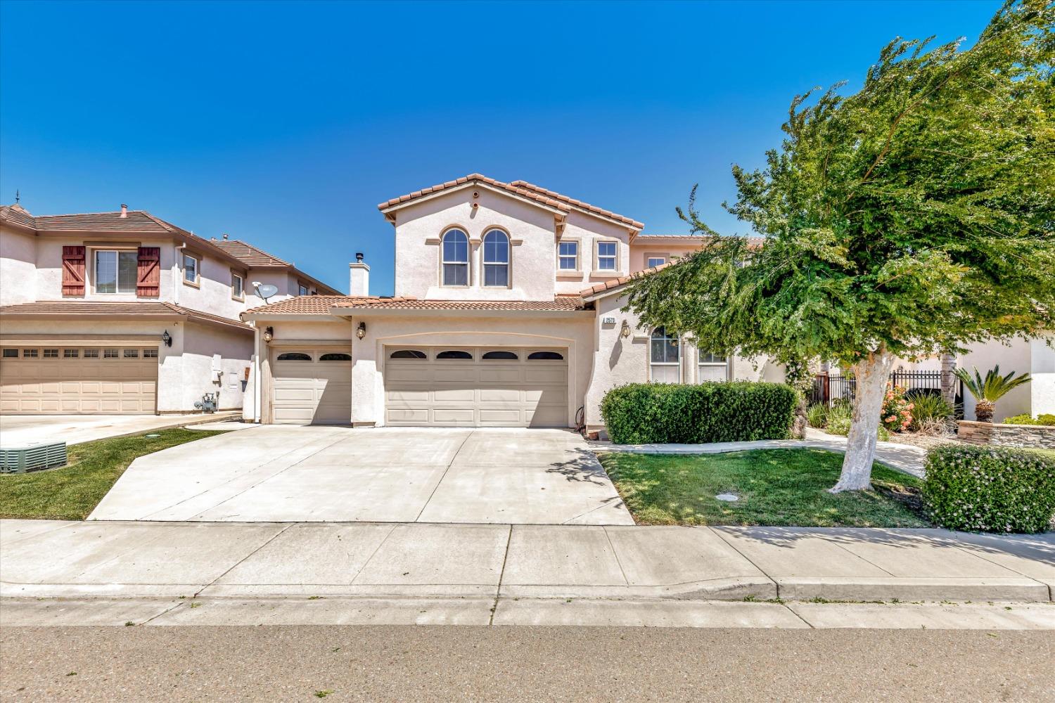 Detail Gallery Image 1 of 1 For 2573 Kinsey Way, Tracy,  CA 95377 - 4 Beds | 3/1 Baths