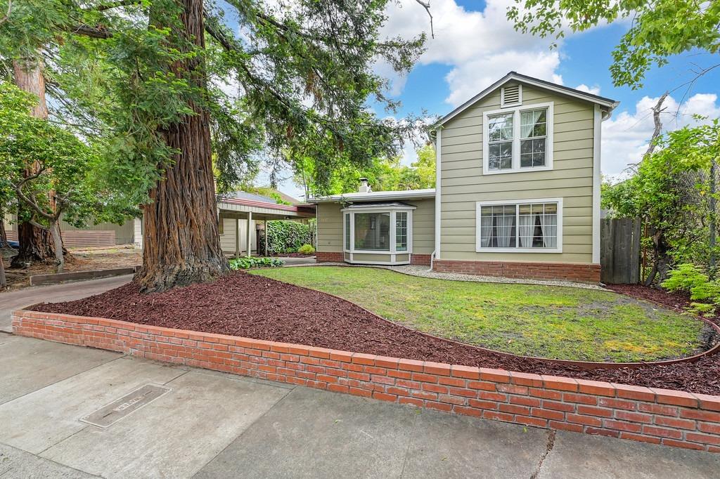 Detail Gallery Image 1 of 1 For 1837 Sherwood Ave, Sacramento,  CA 95822 - 2 Beds | 2 Baths