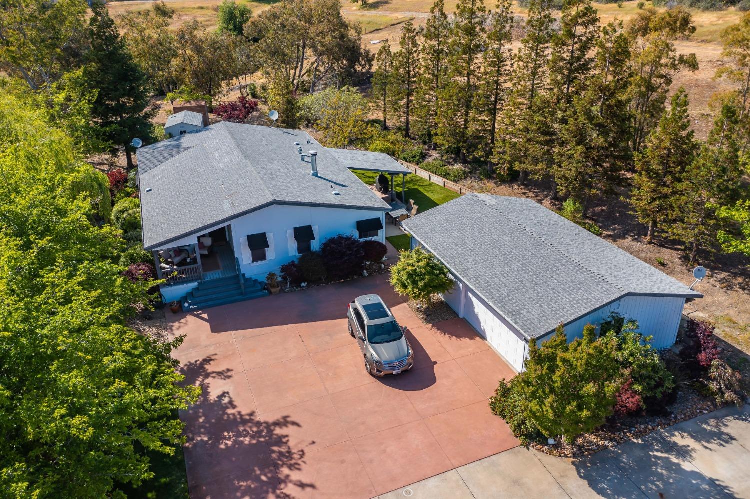 Detail Gallery Image 1 of 1 For 10701 Camanche Parkway, Wallace,  CA 95254 - 3 Beds | 2 Baths