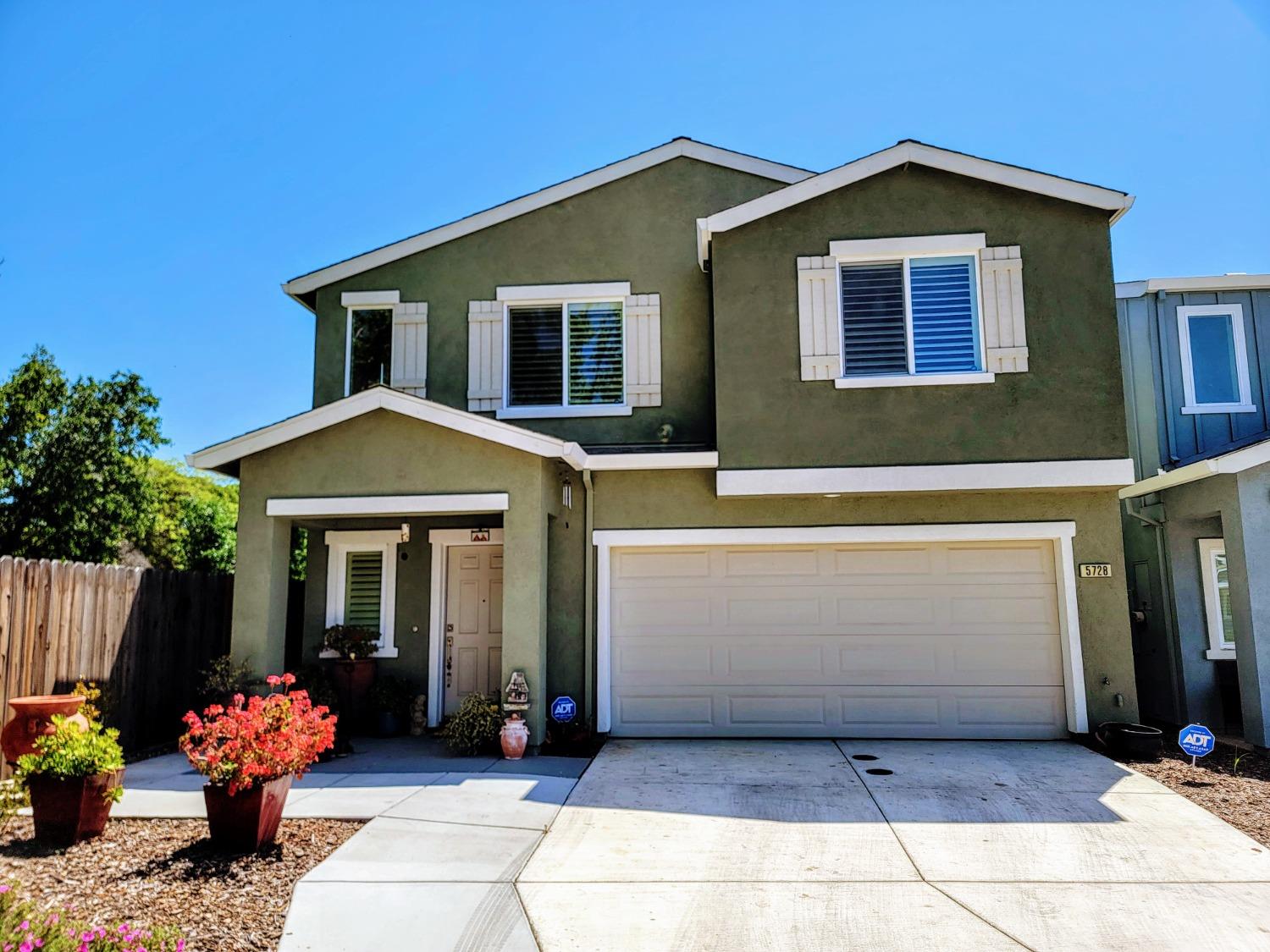 Photo of 5728 Misty Wind Ct in Carmichael, CA