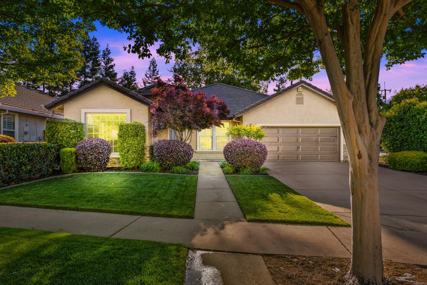 Photo of 4008 Hunter Oaks Ln in Loomis, CA