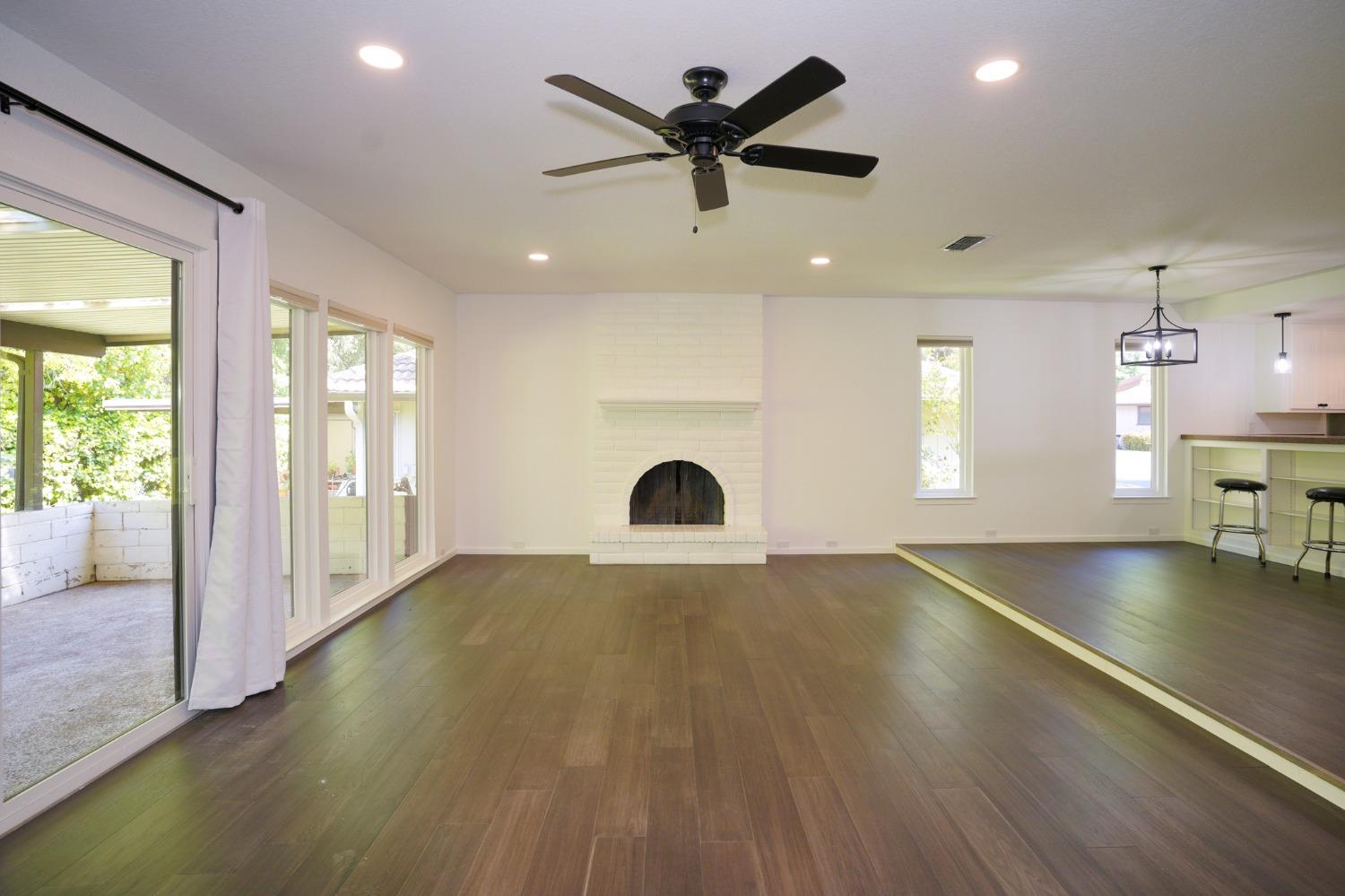 Photo #5: 223039889 Listing 