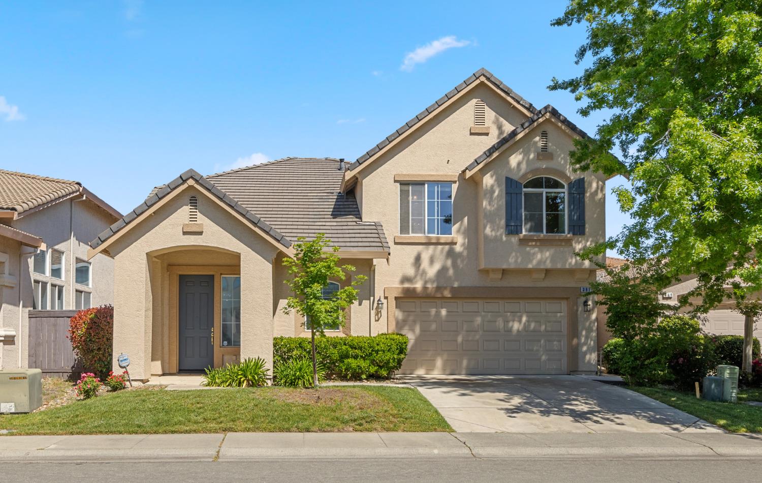 Photo of 391 Aviator Cir in Sacramento, CA