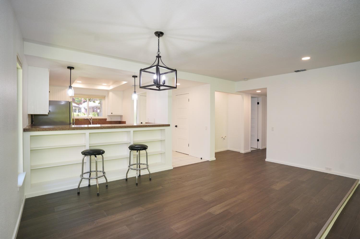 Photo #12: 223039889 Listing 