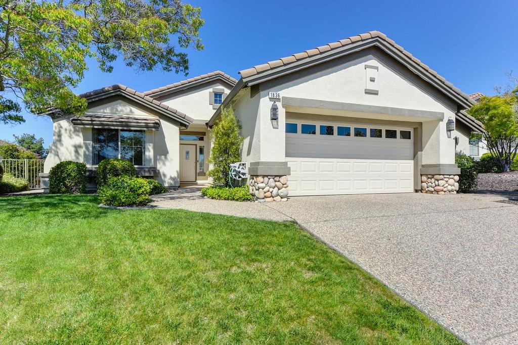 Photo of 1836 Gingersnap Ln in Lincoln, CA