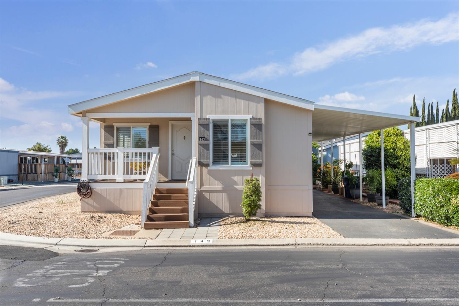 Photo of 2621 Prescott Rd #143 in Modesto, CA