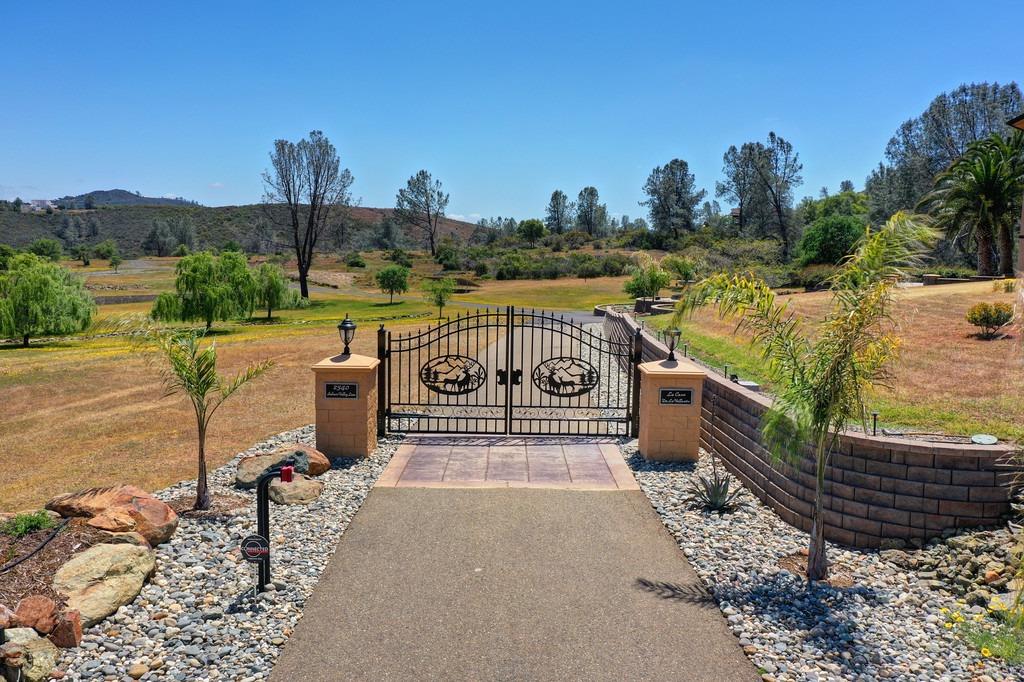 Photo of 2340 Salmon Valley Ln in El Dorado Hills, CA