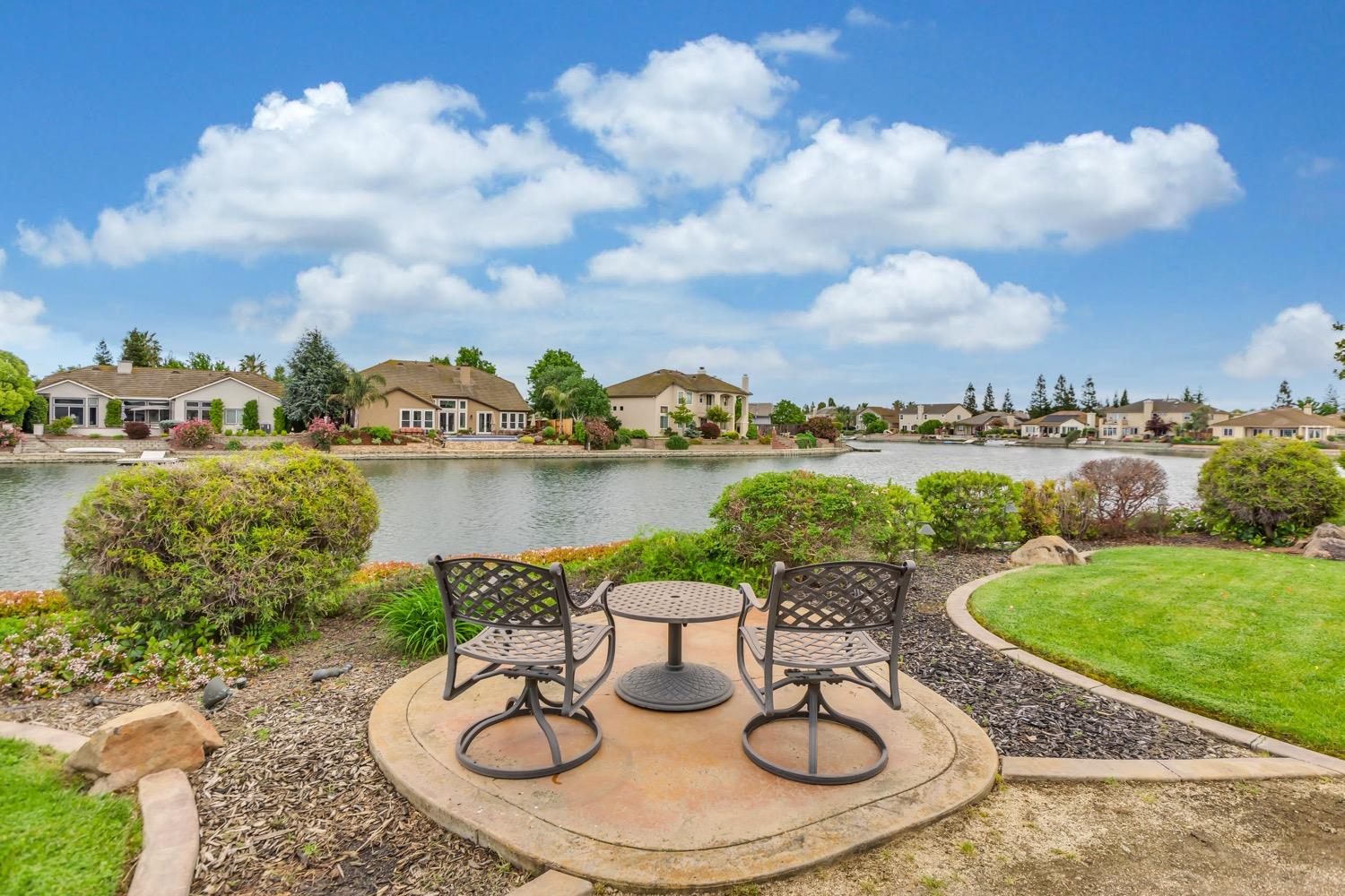 Photo of 9568 Crystal Bay Ln in Elk Grove, CA