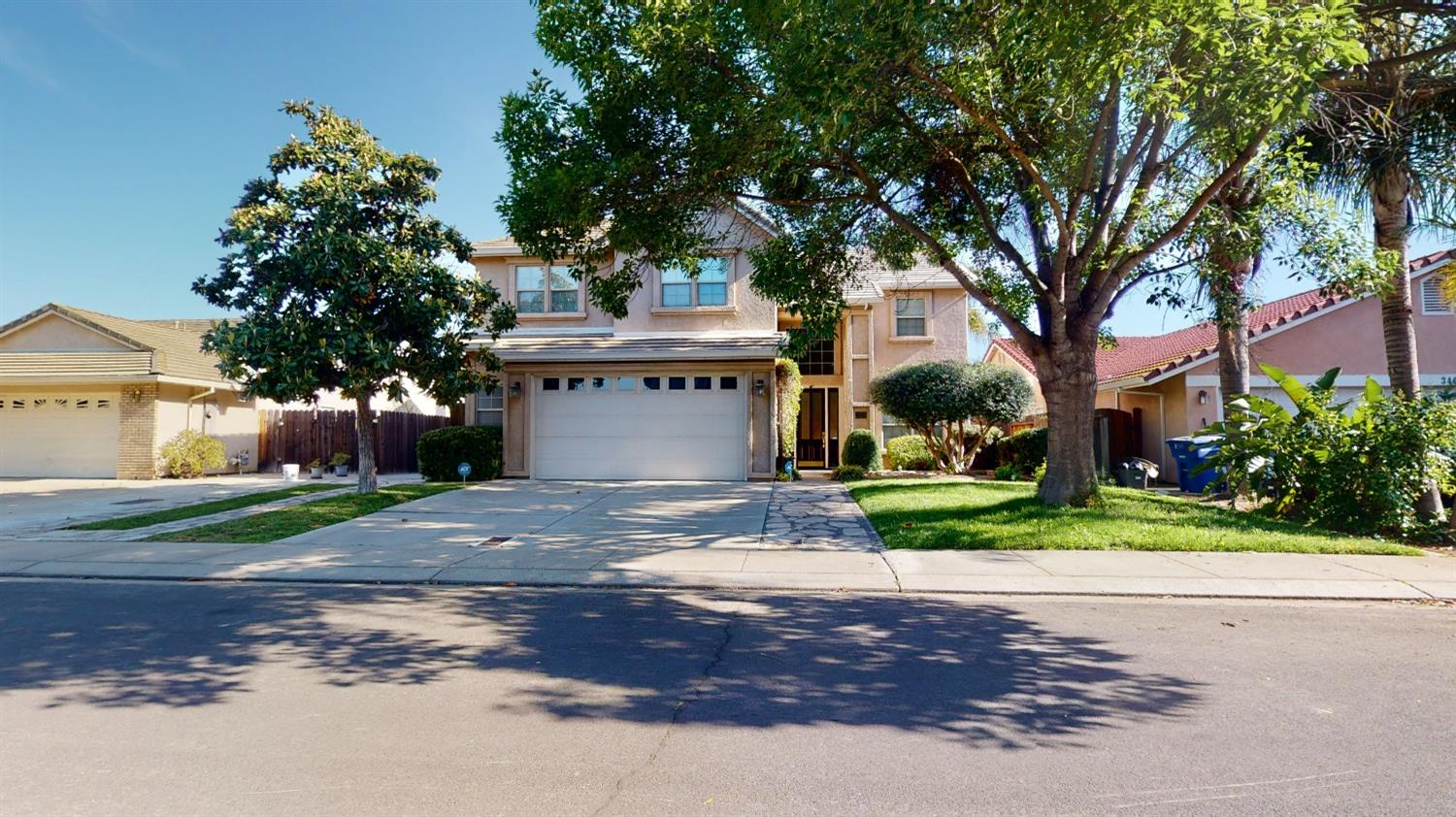 Detail Gallery Image 1 of 1 For 3325 Melones Ct, Modesto,  CA 95354 - 4 Beds | 3/1 Baths