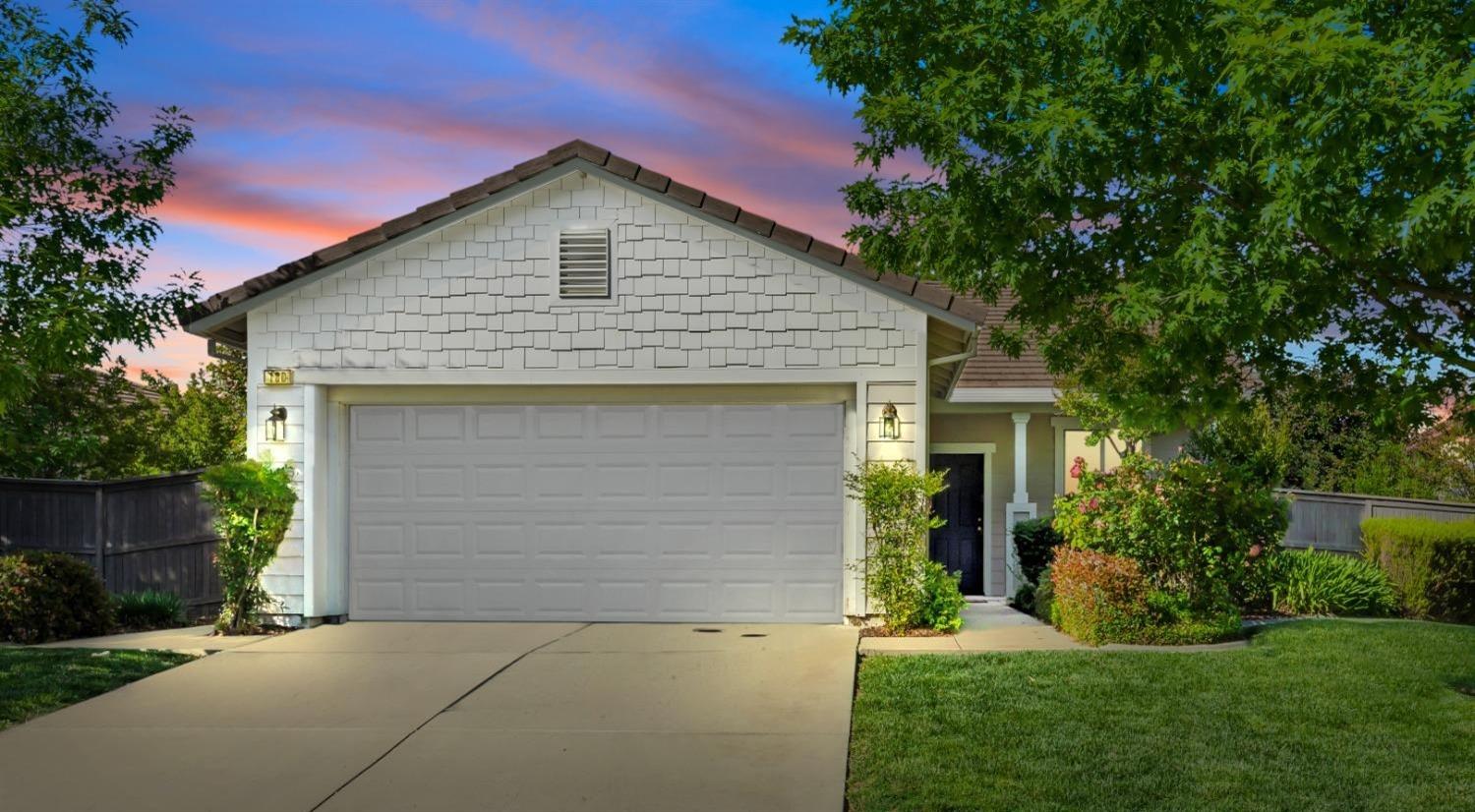 Photo of 180 Rock House Cir S in Sacramento, CA