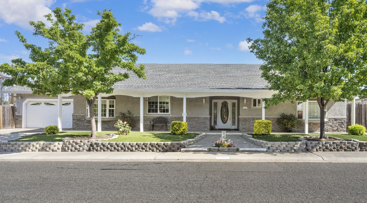 Photo of 5103 Parque Vista Wy in Carmichael, CA