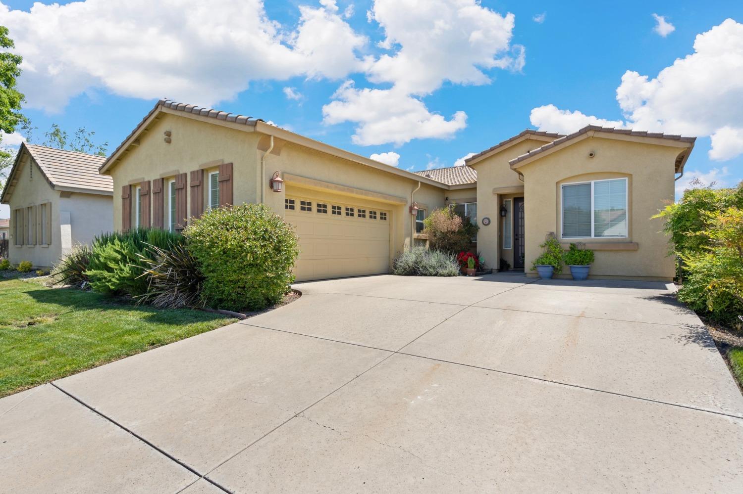 Photo of 2967 Apache St in West Sacramento, CA