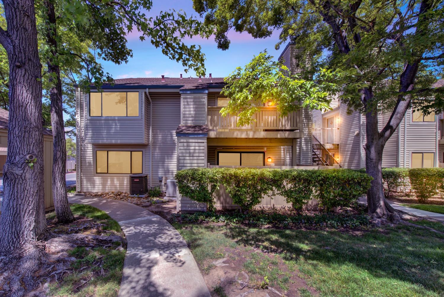 Photo of 2280 Hurley Wy #44 in Sacramento, CA