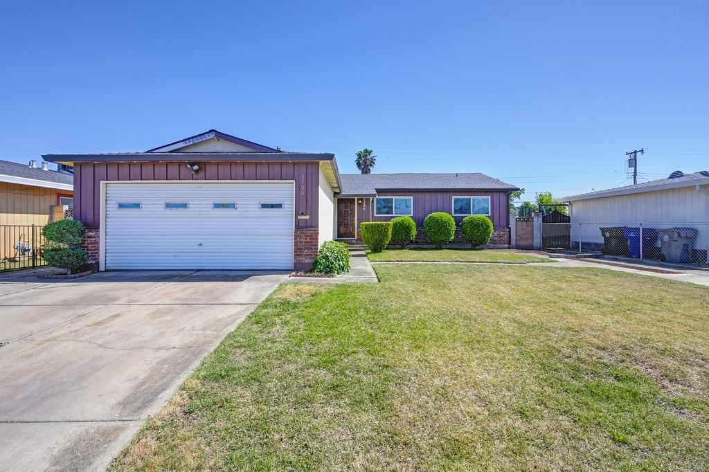 Photo of 1700 Ferran Ave in Sacramento, CA