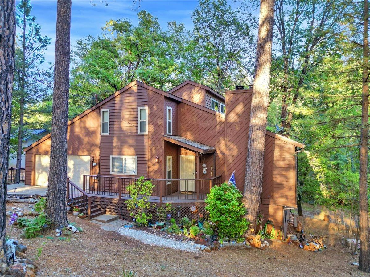 Photo of 15729 Little Valley Rd in Grass Valley, CA