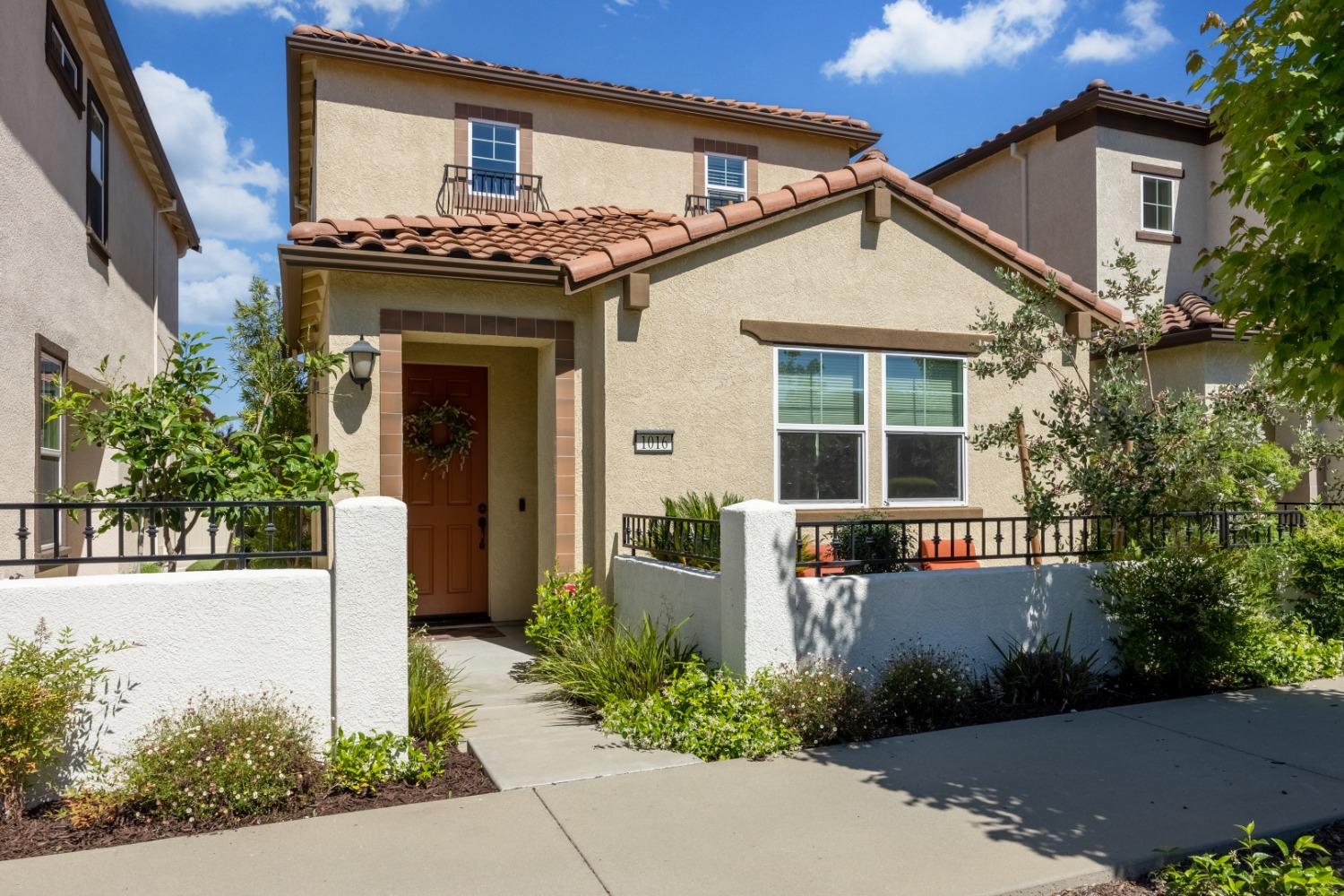 1016 Kirkhill dr, Roseville, CA 95747