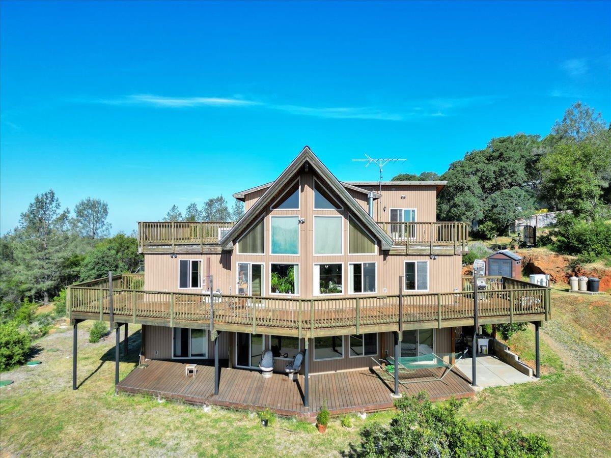 Photo of 15463 Summit Wy in Grass Valley, CA