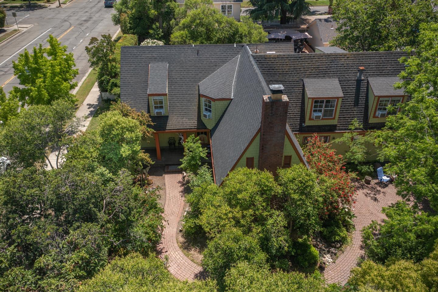Photo of 1114 H St in Marysville, CA