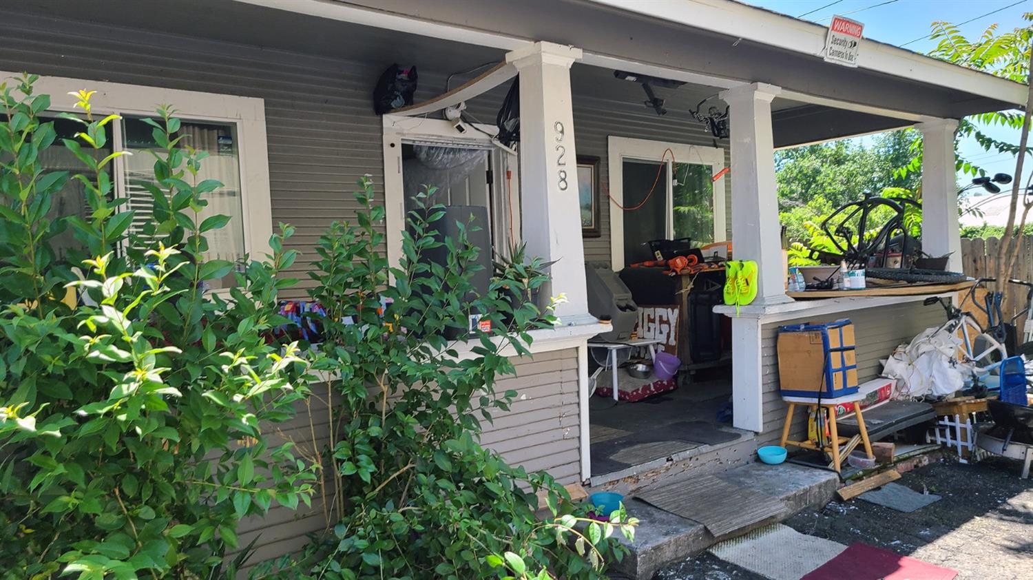 Photo of 928 Lampasas Ave in Sacramento, CA