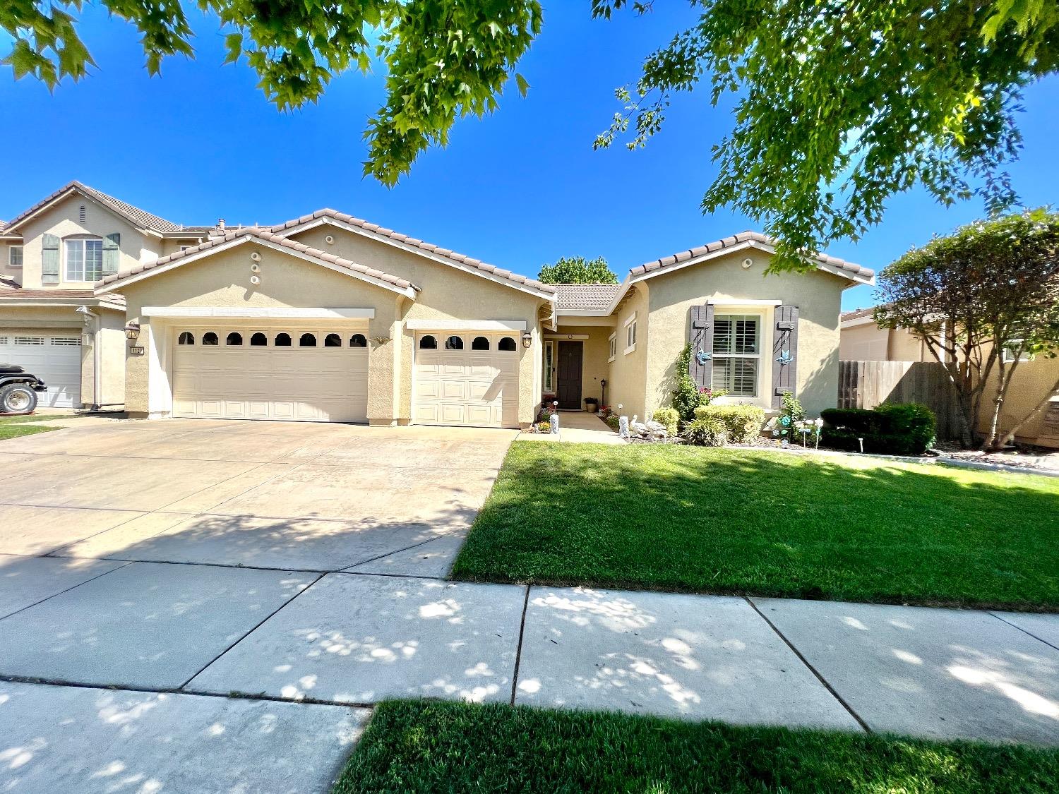 Photo of 1127 Kensington Wy in Yuba City, CA