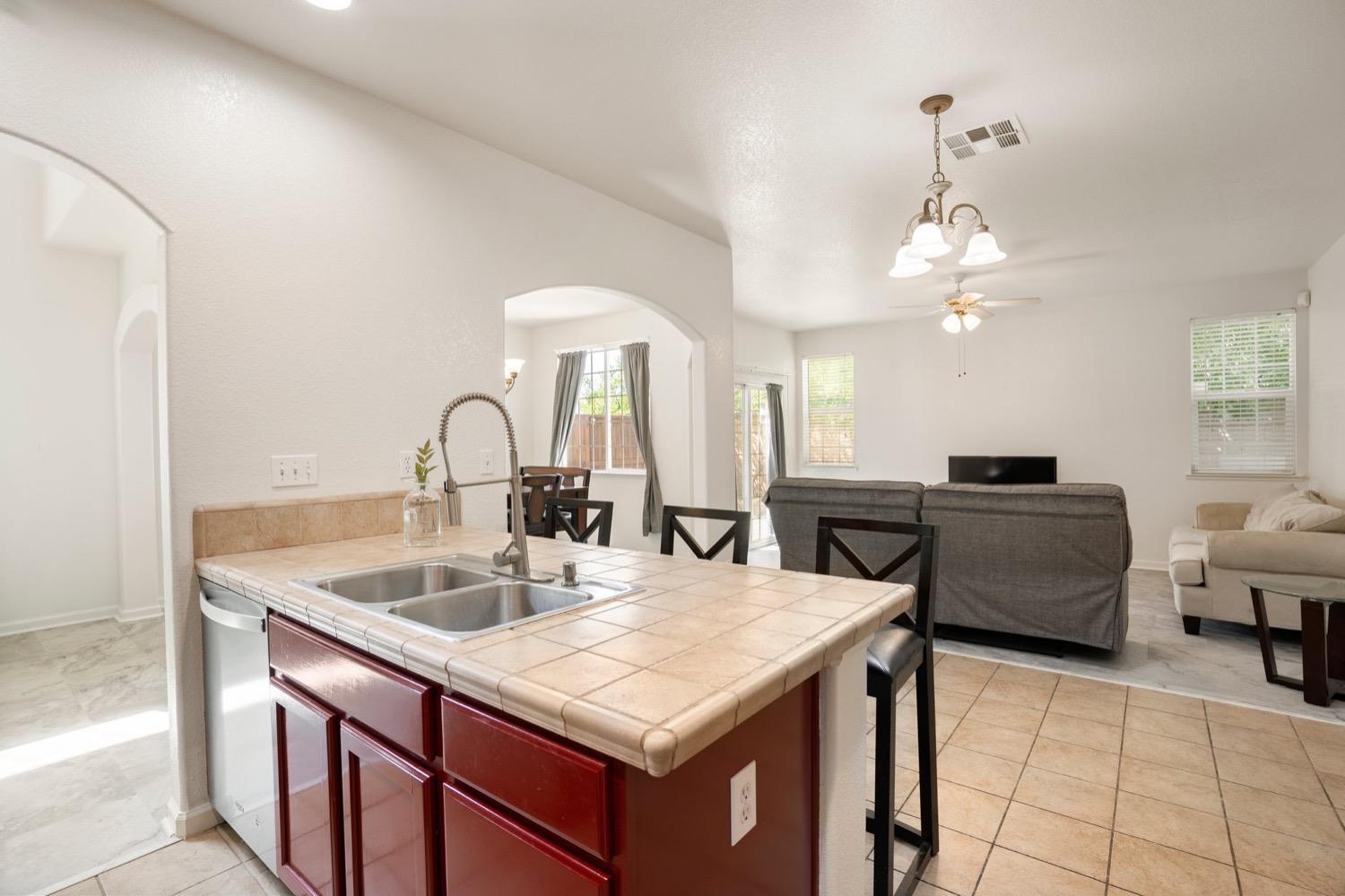Detail Gallery Image 13 of 39 For 8133 Shay Circle, Stockton,  CA 95212 - 4 Beds | 2/1 Baths