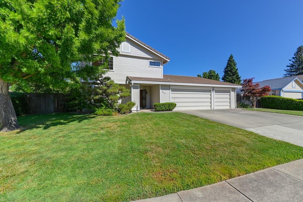 940 Shellwood Way, Sacramento, CA 95831