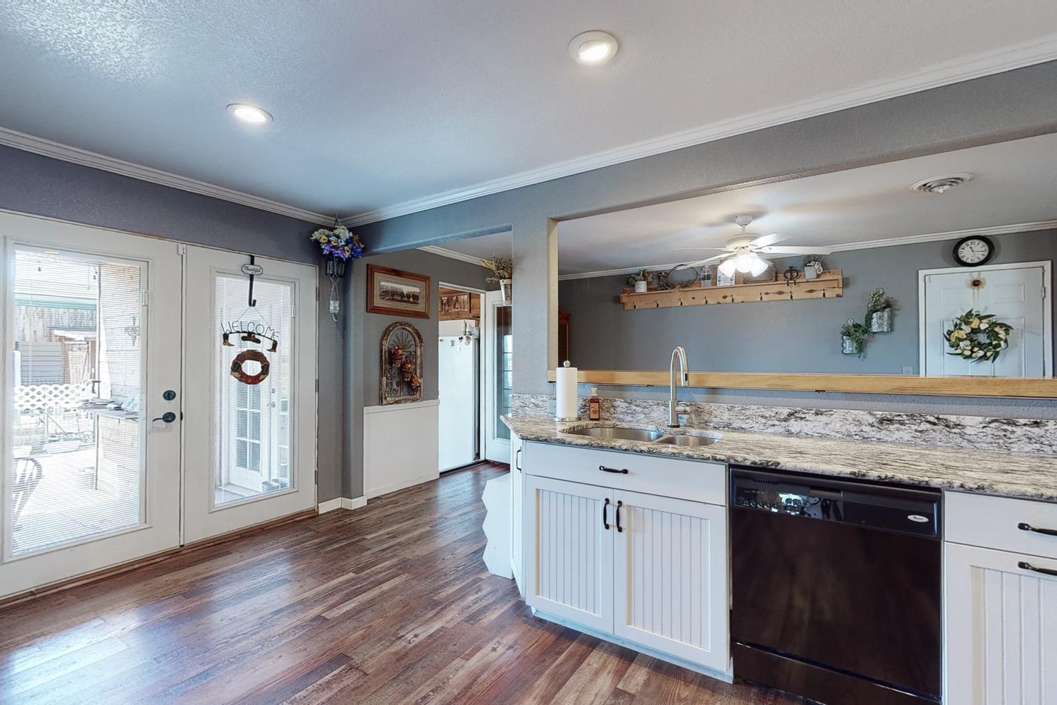 Detail Gallery Image 17 of 69 For 4472 Franklin Rd, Yuba City,  CA 95993 - 3 Beds | 2/1 Baths