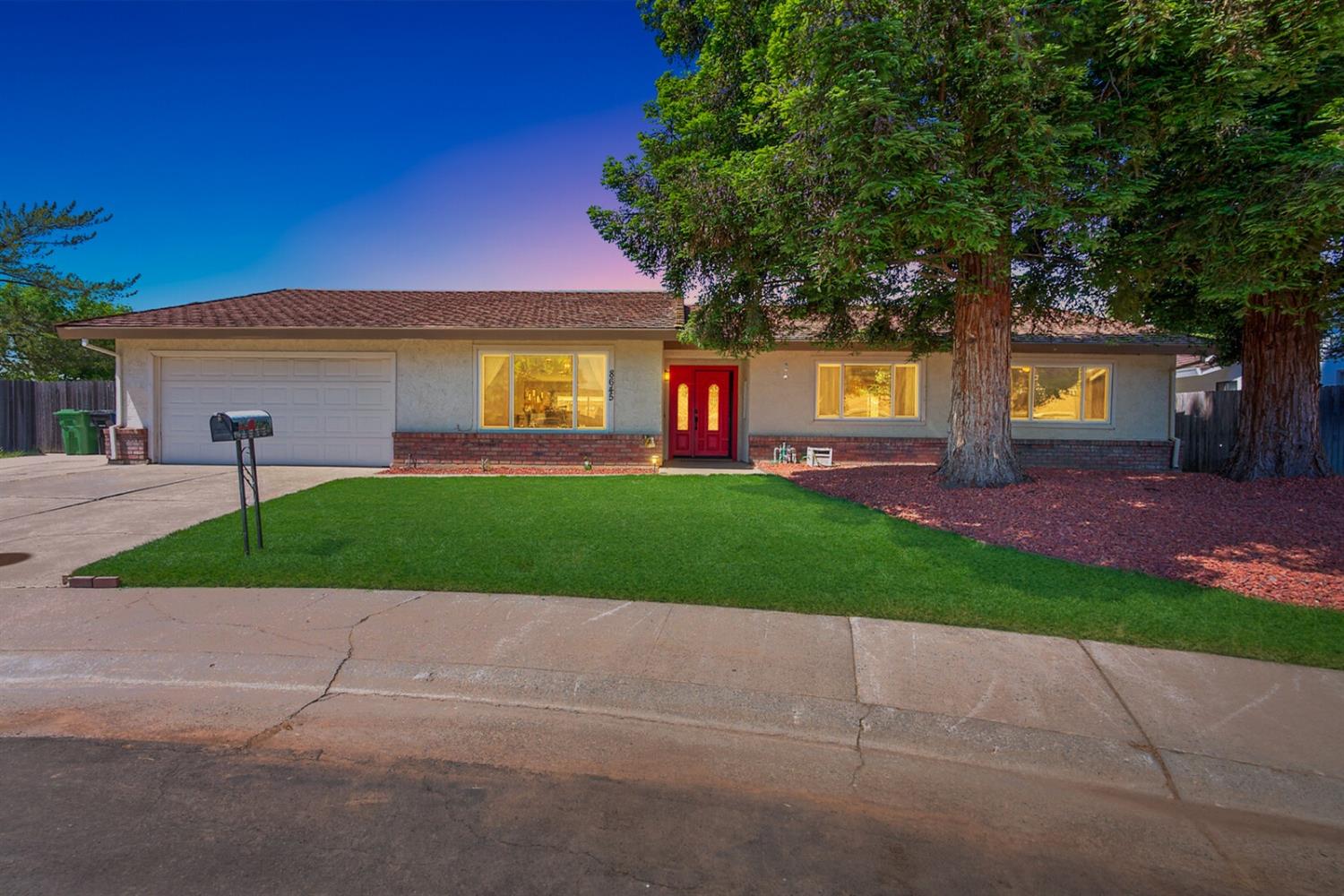 Photo of 8645 Grimsby Ct in Elk Grove, CA