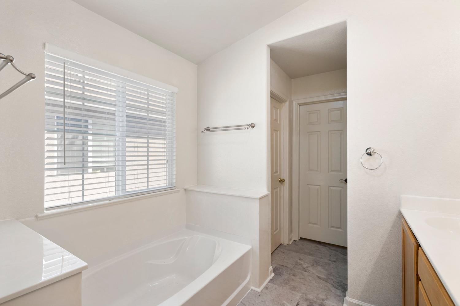 Detail Gallery Image 21 of 39 For 8133 Shay Circle, Stockton,  CA 95212 - 4 Beds | 2/1 Baths
