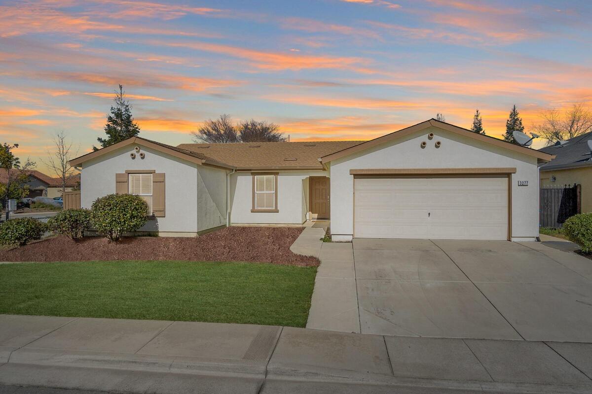 Photo of 3277 Arbor Wy in Live Oak, CA