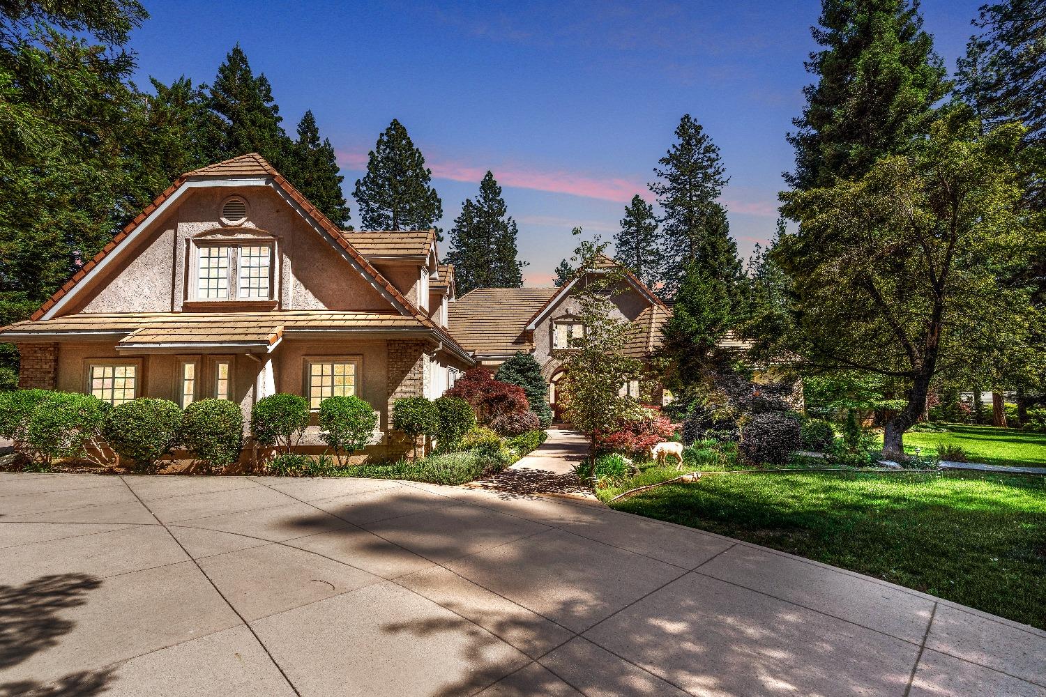 Photo of 12870 Chatsworth Ln in Grass Valley, CA