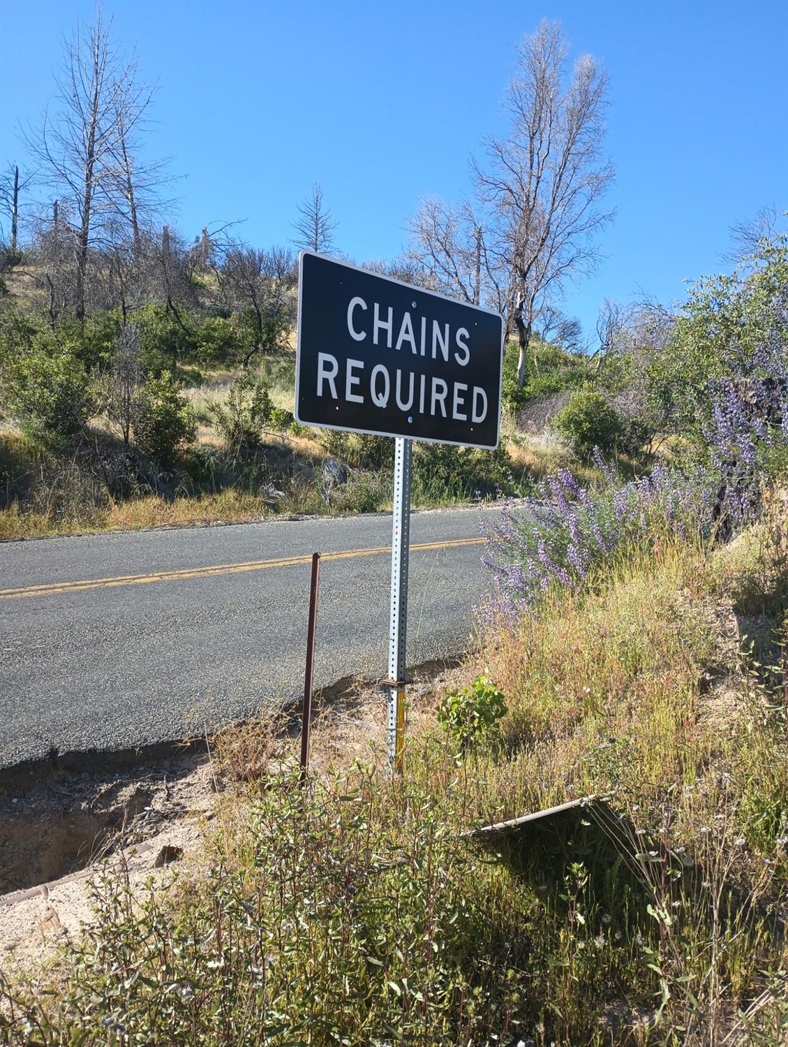 Photo of 34 Burr Ln in Oroville, CA