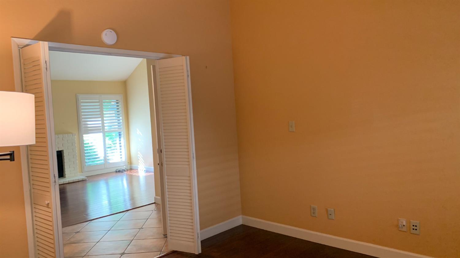 Photo #20: 223045936 Listing: Photo #20
