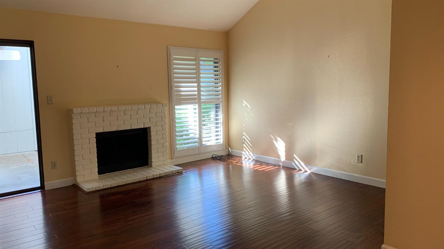 Photo #10: 223045936 Listing 