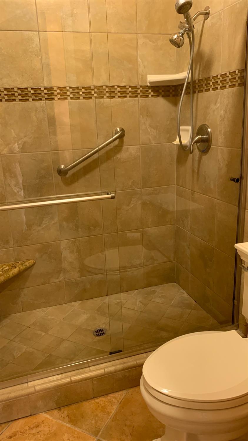 Photo #29: 223045936 Listing: Photo #29