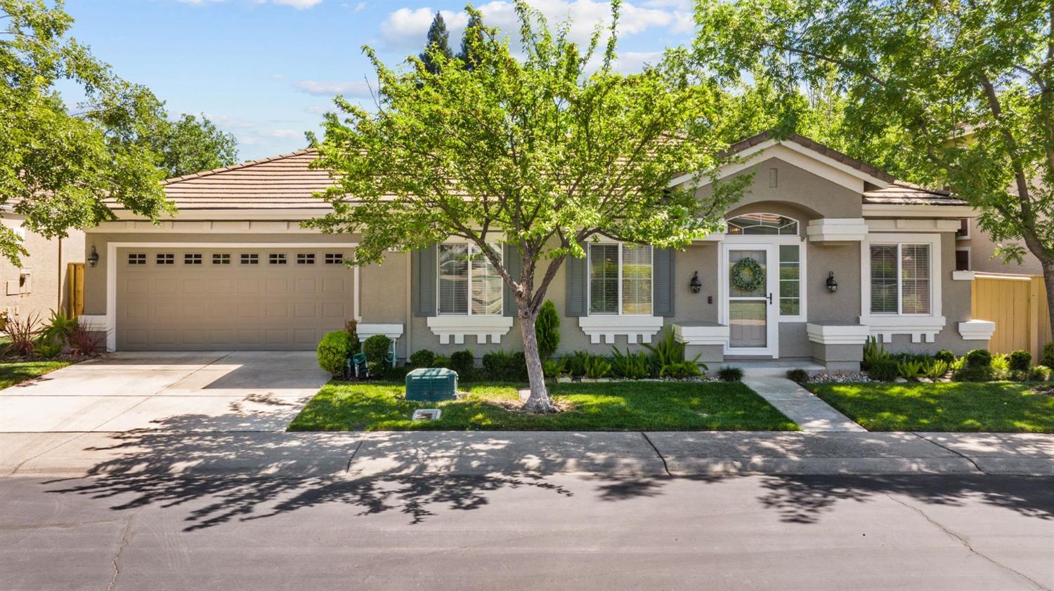 Photo of 312 Marsalla Dr in Folsom, CA