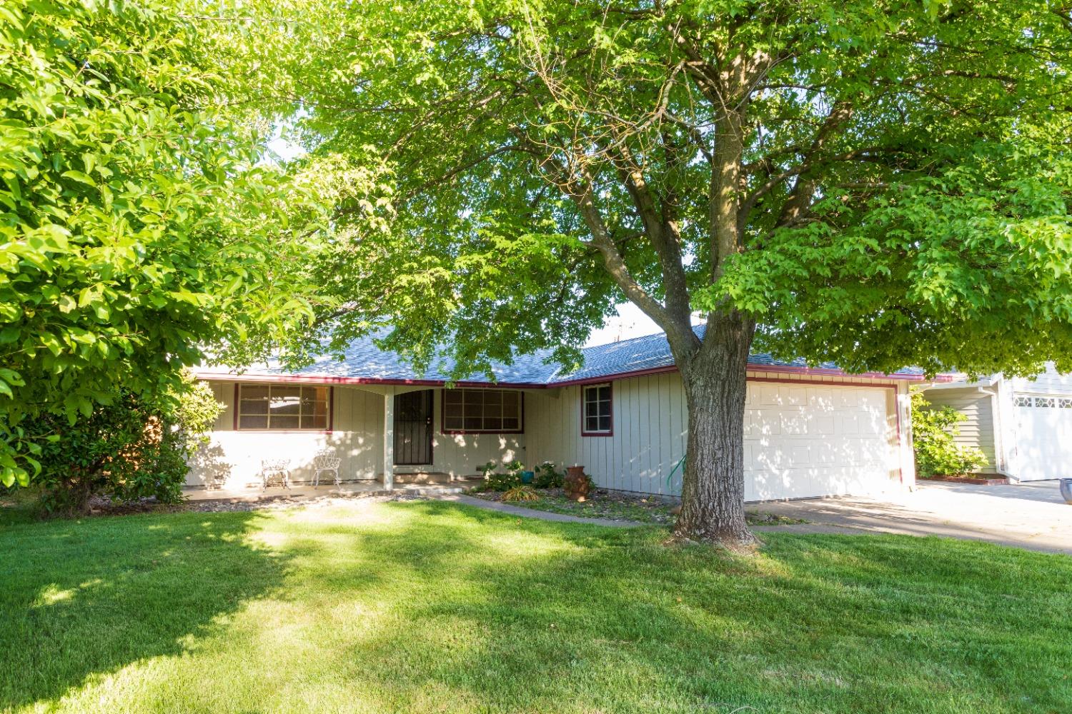 Photo of 3432 Maureen Dr in Sacramento, CA