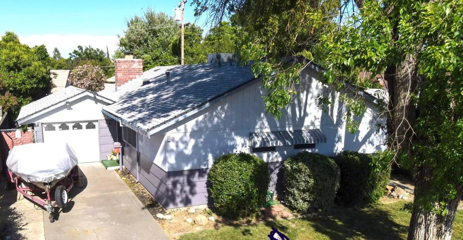 Photo of 709 Todhunter Ave in West Sacramento, CA