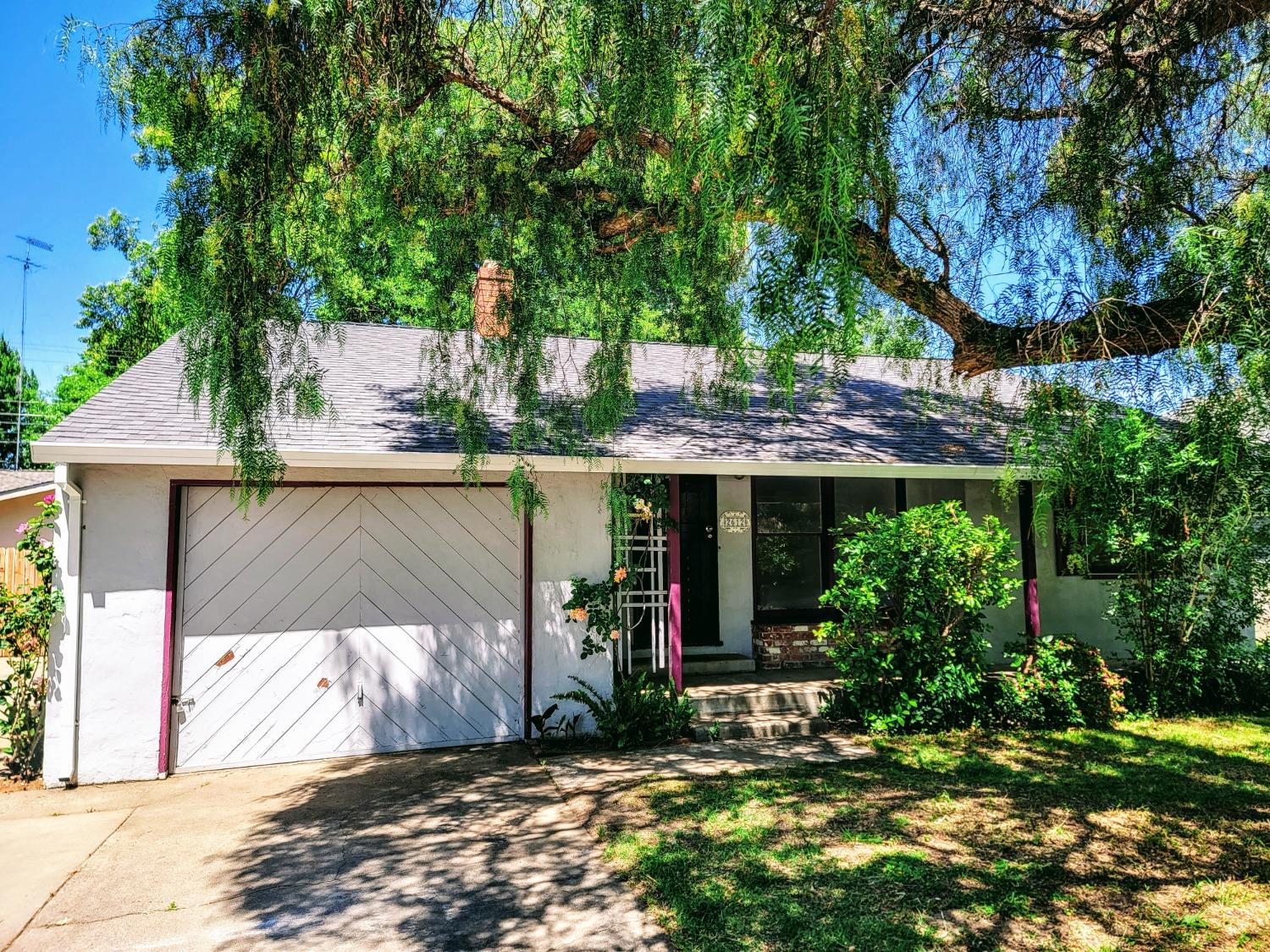 2612 12th Street, Sacramento, CA 95818