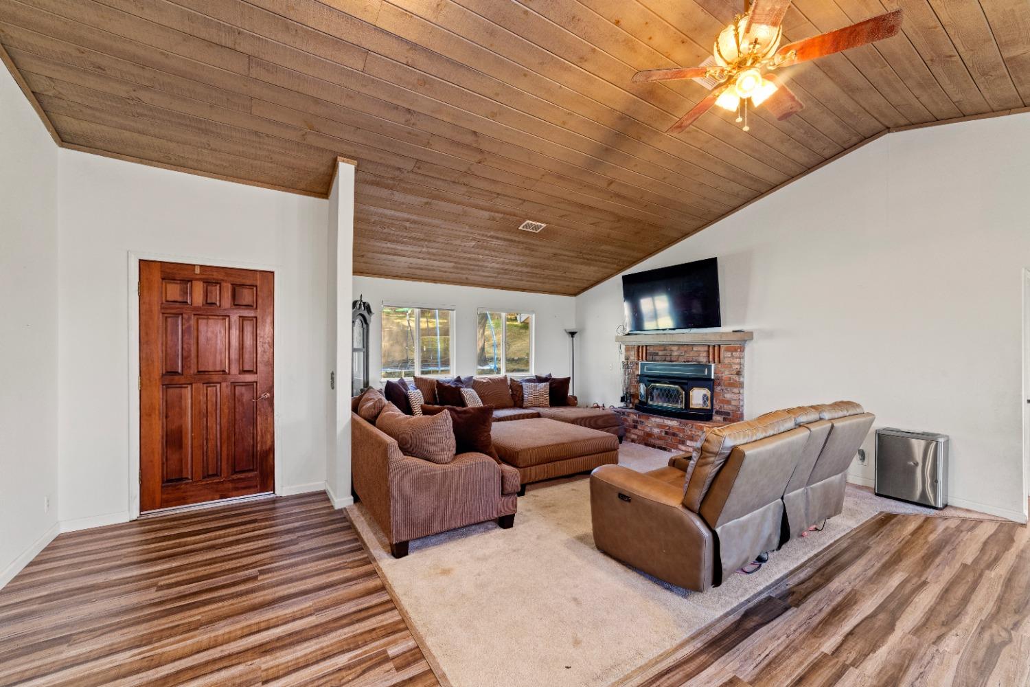 Detail Gallery Image 14 of 90 For 14986 Indian Springs Rd, Penn Valley,  CA 95946 - 3 Beds | 2 Baths
