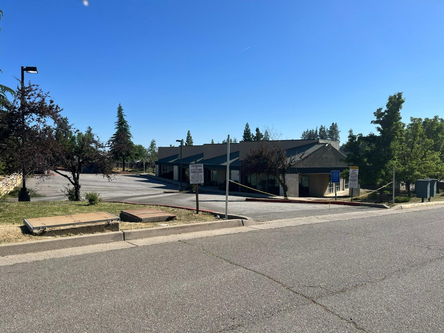 Whitcomb Avenue, Colfax, California image 10