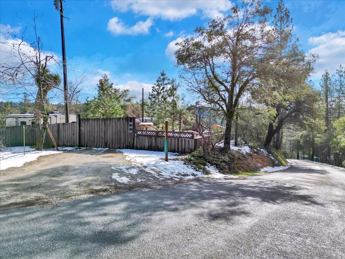 Photo of 11942 Pine Cone Cir in Grass Valley, CA