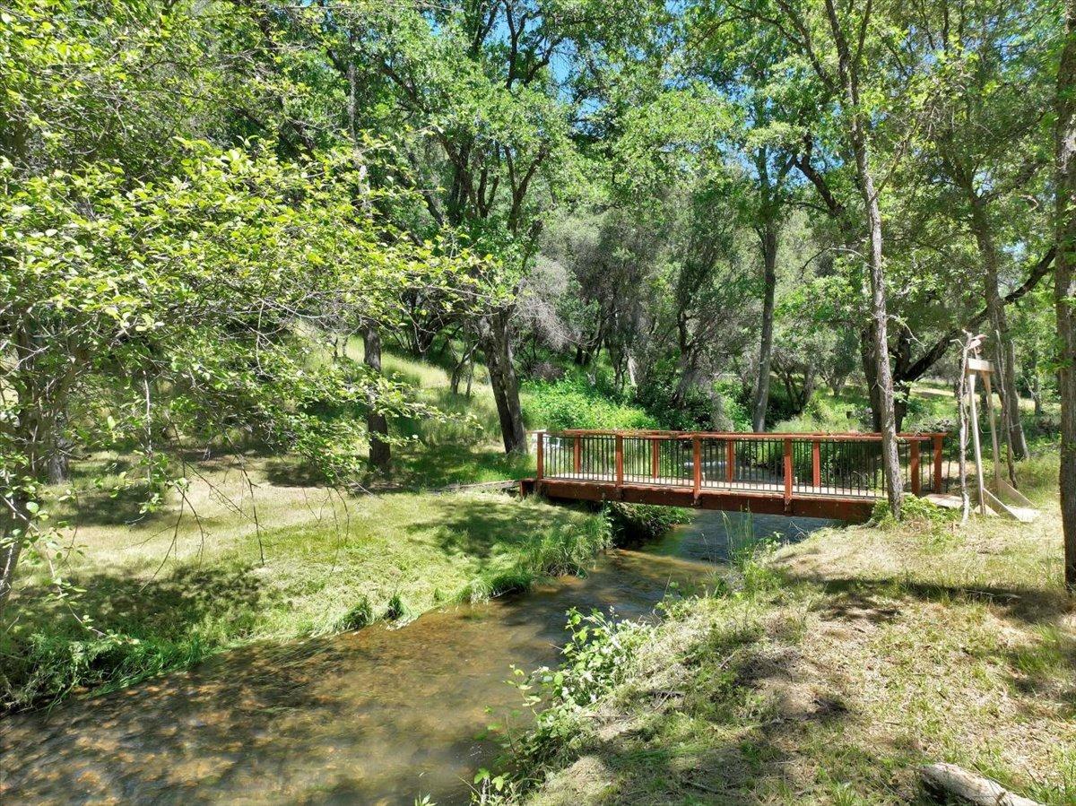 Photo of 13125 Bell Brook Dr in Auburn, CA