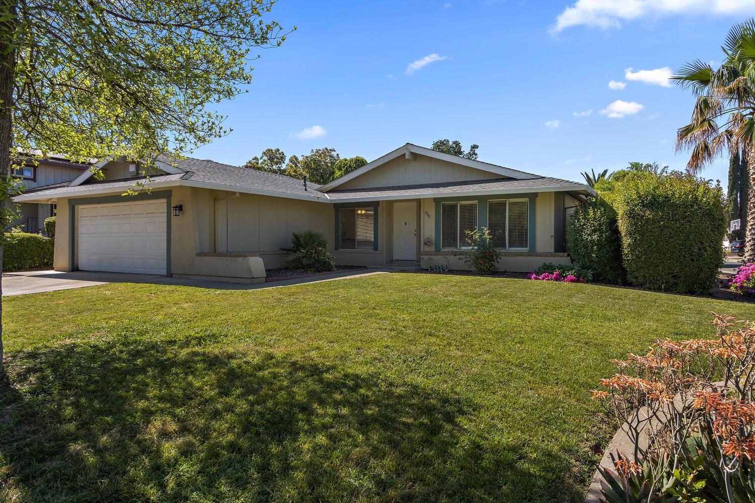 Photo of 2940 Seminole Wy in Sacramento, CA