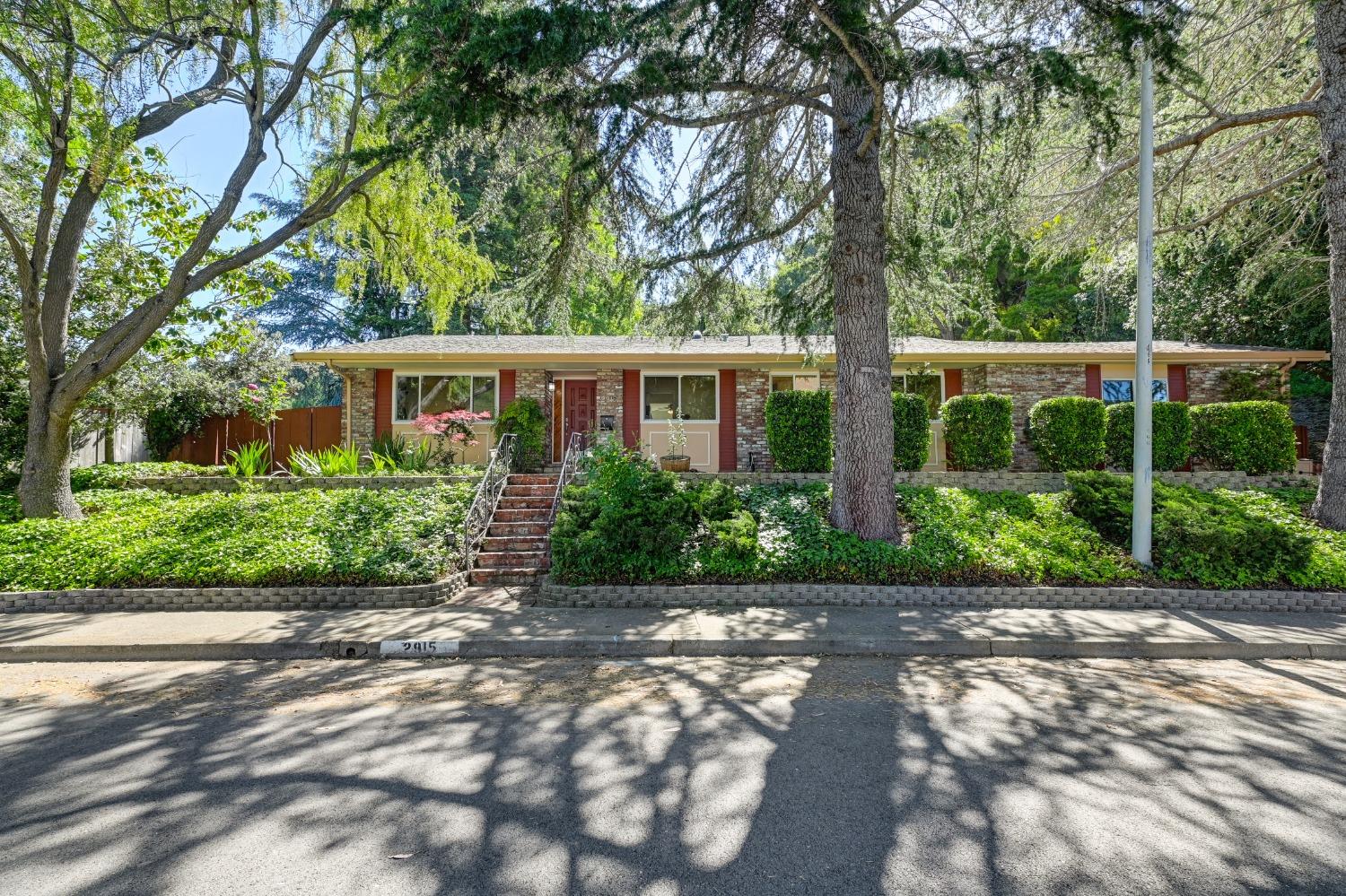 Photo of 2915 Simas Ave in Pinole, CA