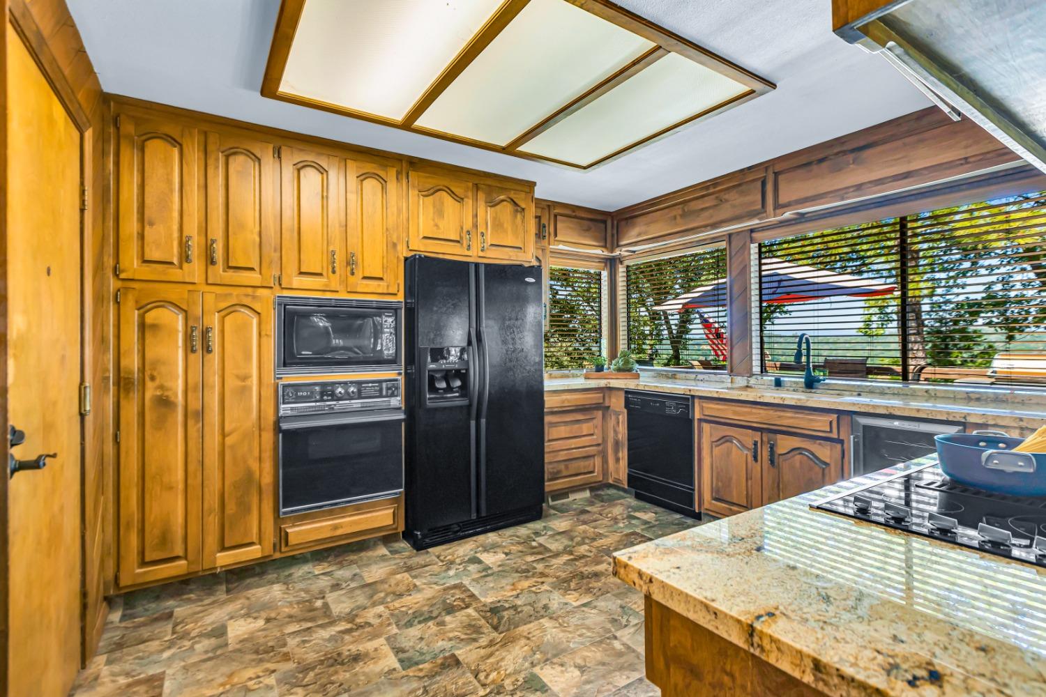 Detail Gallery Image 21 of 50 For 4527 Hillwood Dr, Shingle Springs,  CA 95682 - 3 Beds | 2 Baths
